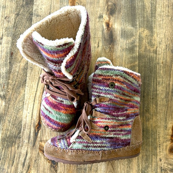 Girls Bear Paw Winter Sweater Boots - Picture 1 of 6